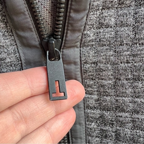 Ted Baker London Men’s Full Zip Whooty Grey Quilted Jacket, Size 4 (US Large) - Picture 8 of 11